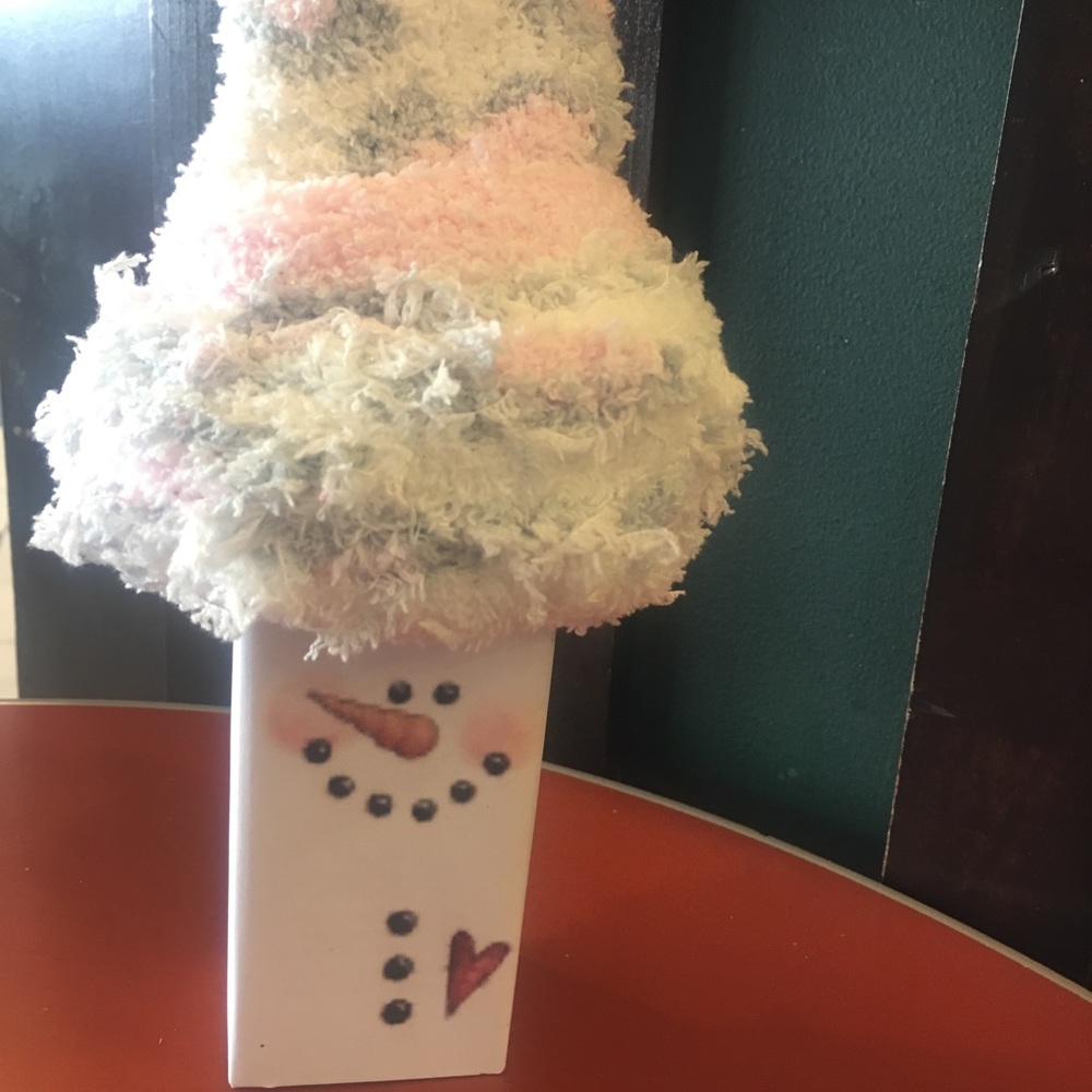 Snowman or Footsie Roll
